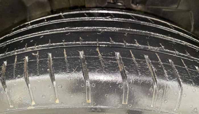 2022 Tata PUNCH ADVENTURE MT, Petrol, Manual, 55,076 km, Right Front Tyre Tread