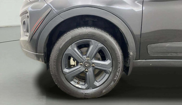 2022 Tata NEXON XZA PLUS (PREMIUM) PETROL DARK EDITION, Petrol, Automatic, 34,060 km, Left Front Wheel