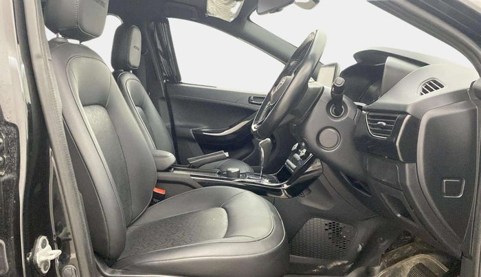 2022 Tata NEXON XZA PLUS (PREMIUM) PETROL DARK EDITION, Petrol, Automatic, 34,060 km, Right Side Front Door Cabin
