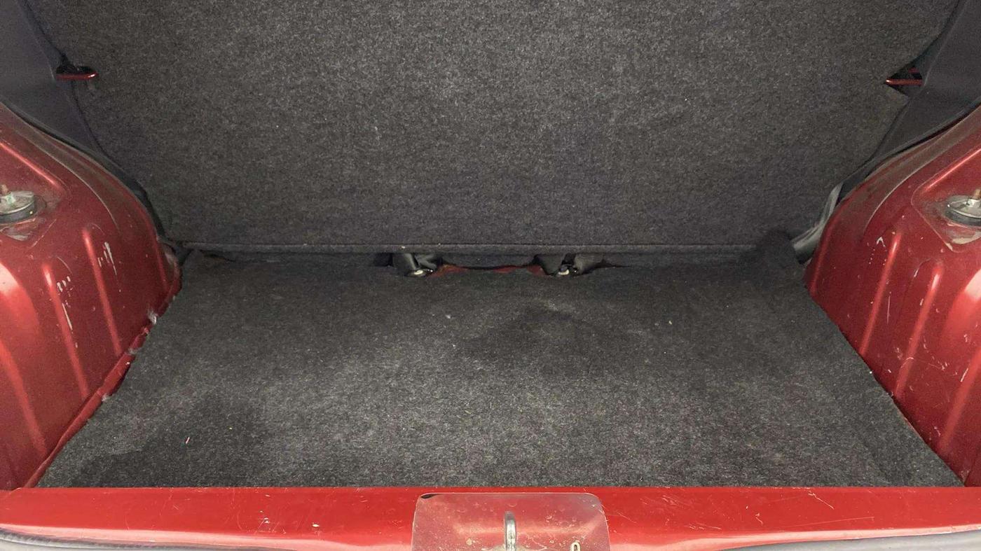 2015 Renault Kwid RXT 0.8, Petrol, Manual, 35,841 km, Boot Inside