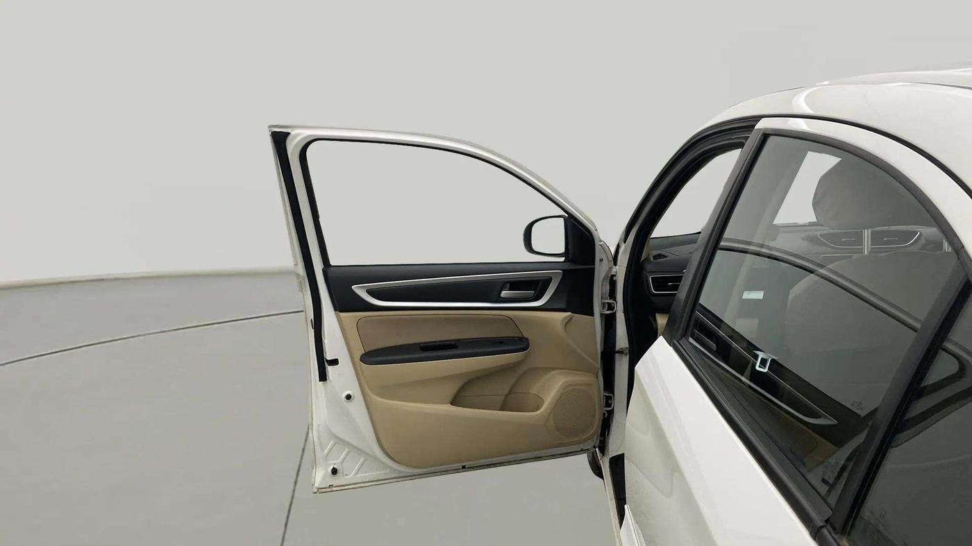 2023 Honda Amaze 1.2L I-VTEC VX CVT, Petrol, Automatic, 25,479 km, LHS Front Door