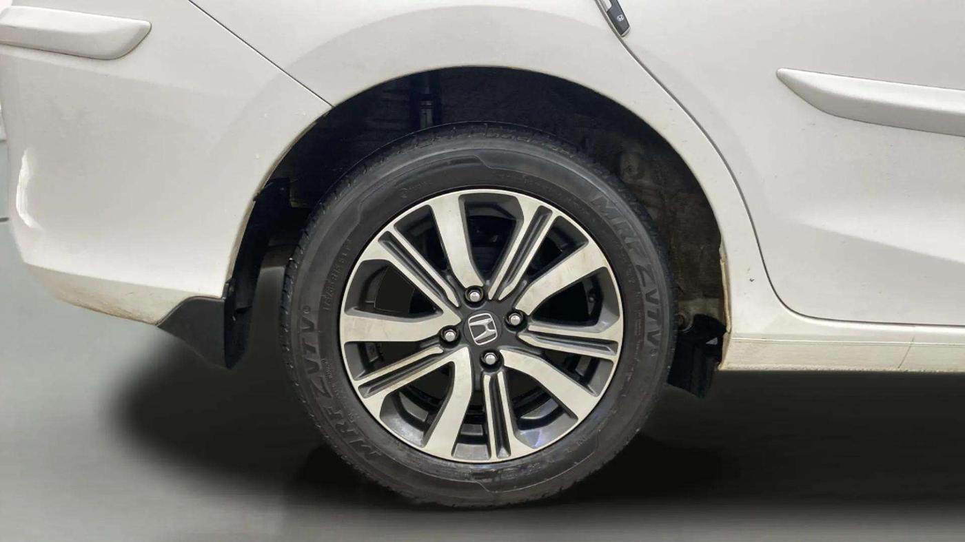 2023 Honda Amaze 1.2L I-VTEC VX CVT, Petrol, Automatic, 25,479 km, Right Rear Wheel