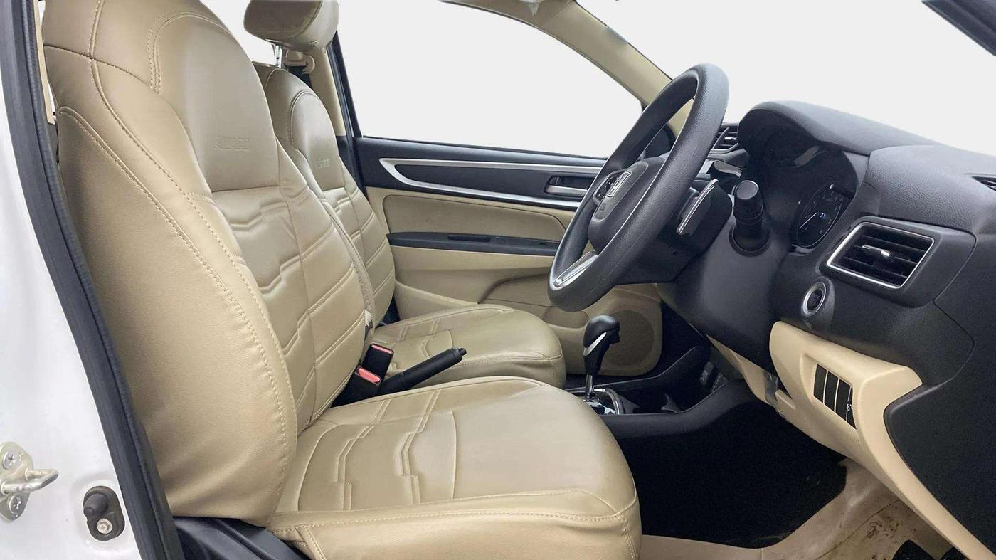 2023 Honda Amaze 1.2L I-VTEC VX CVT, Petrol, Automatic, 25,479 km, Right Side Front Door Cabin