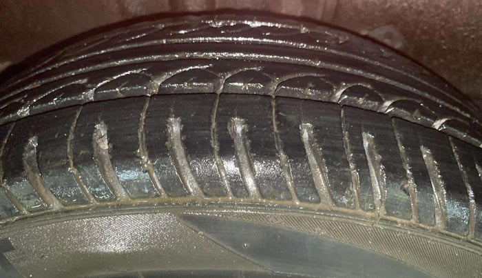 2017 Tata Tiago XZ PETROL, Petrol, Manual, 76,990 km, Right Rear Tyre Tread