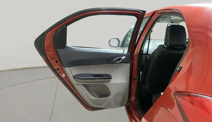 2017 Tata Tiago XZ PETROL, Petrol, Manual, 76,990 km, LHS Rear Door