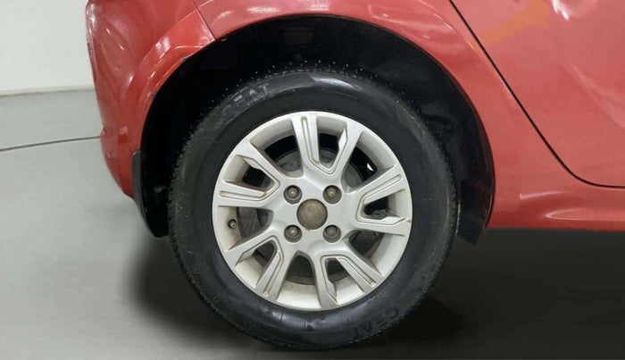 2017 Tata Tiago XZ PETROL, Petrol, Manual, 76,990 km, Right Rear Wheel