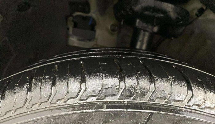 2019 Hyundai VENUE S 1.2, Petrol, Manual, 69,289 km, Left Front Tyre Tread