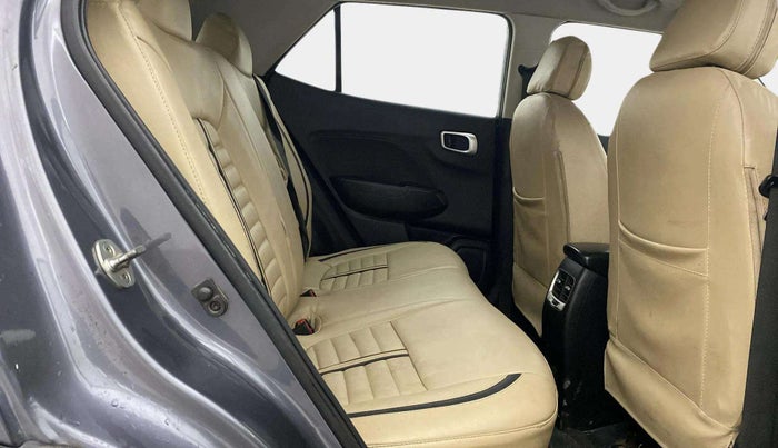 2019 Hyundai VENUE S 1.2, Petrol, Manual, 69,289 km, Right Side Rear Door Cabin