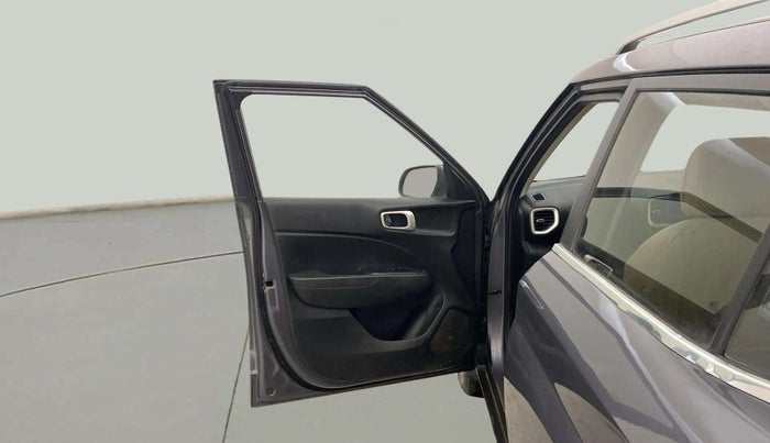 2019 Hyundai VENUE S 1.2, Petrol, Manual, 69,289 km, LHS Front Door