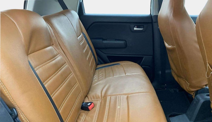2020 Maruti New Wagon-R VXI 1.0 AMT, Petrol, Automatic, 38,484 km, Right Side Rear Door Cabin