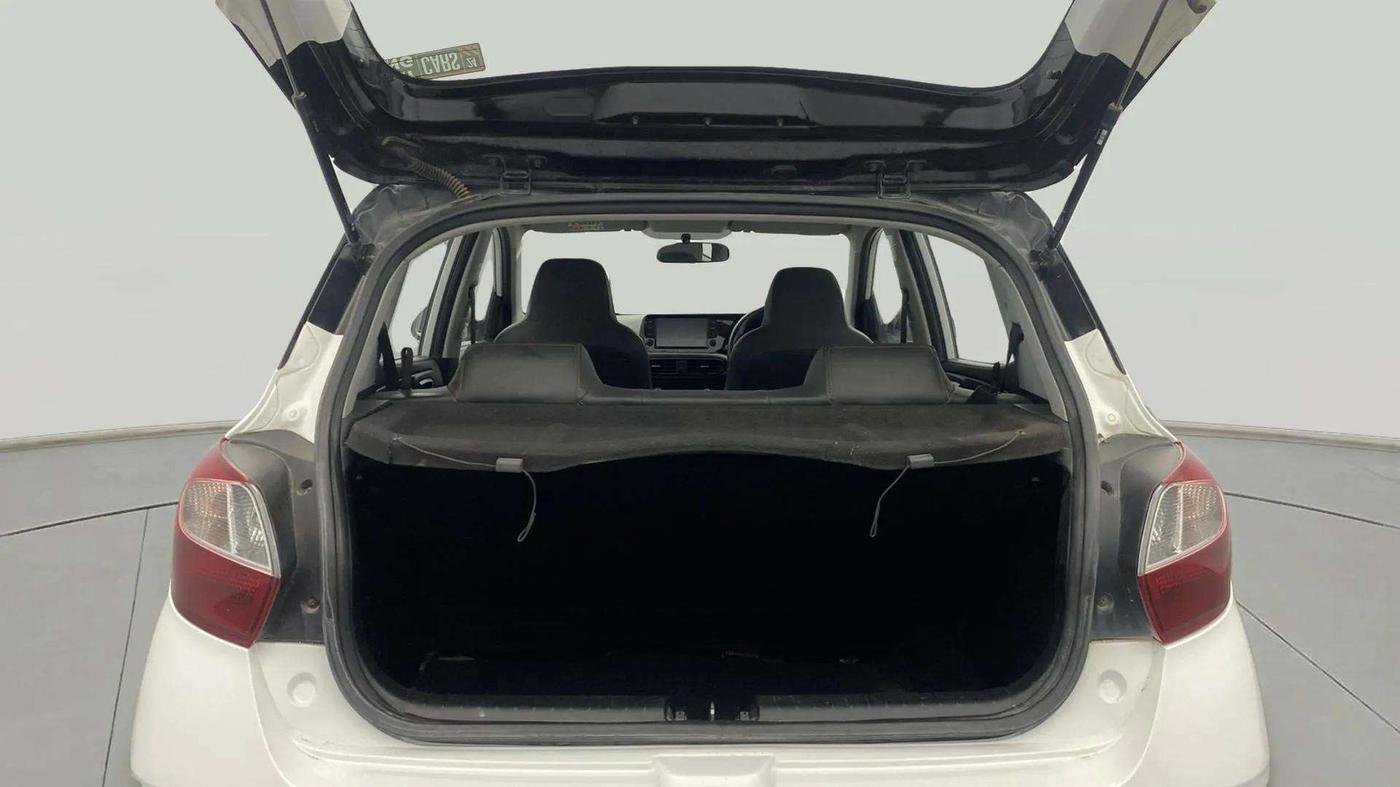 2020 Hyundai GRAND I10 NIOS SPORTZ 1.2 KAPPA VTVT DUAL TONE, Petrol, Manual, 38,588 km, Boot Inside
