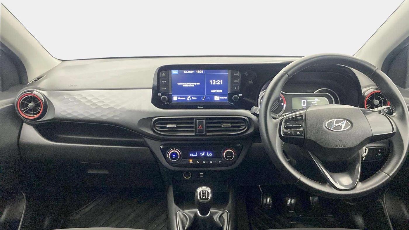 2020 Hyundai GRAND I10 NIOS SPORTZ 1.2 KAPPA VTVT DUAL TONE, Petrol, Manual, 38,588 km, Dashboard