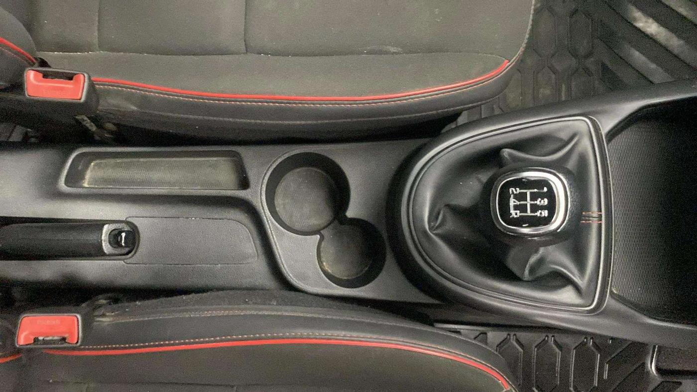 2020 Hyundai GRAND I10 NIOS SPORTZ 1.2 KAPPA VTVT DUAL TONE, Petrol, Manual, 38,588 km, Gear Lever