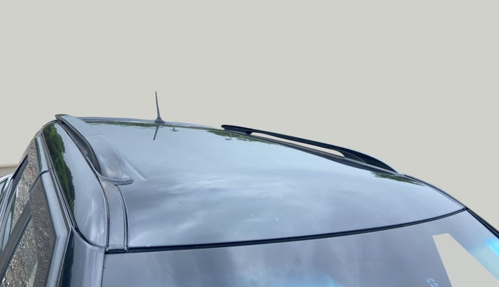 2020 Mahindra XUV300 W8 1.2 PETROL, Petrol, Manual, 46,537 km, Roof