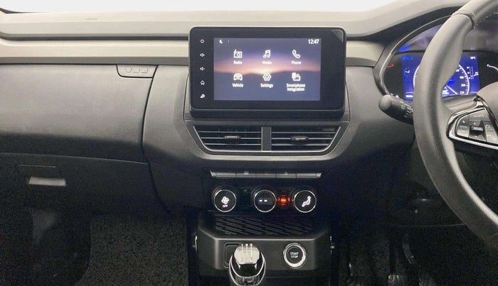 2021 Renault Kiger RXZ TURBO MT DUAL TONE, Petrol, Manual, 38,420 km, Air Conditioner