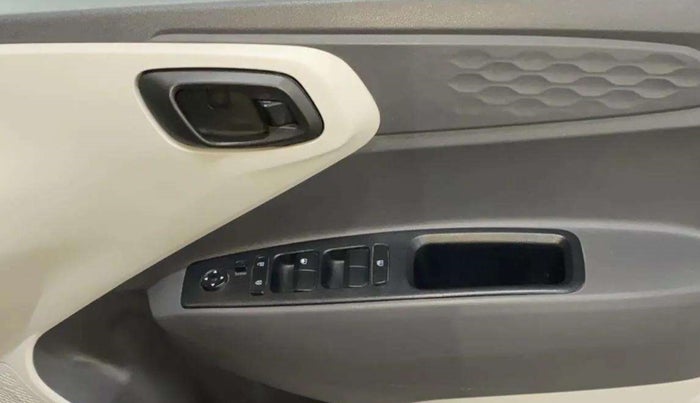 2021 Hyundai GRAND I10 NIOS MAGNA 1.2 KAPPA VTVT, Petrol, Manual, 55,766 km, Driver Side Door Panels Control