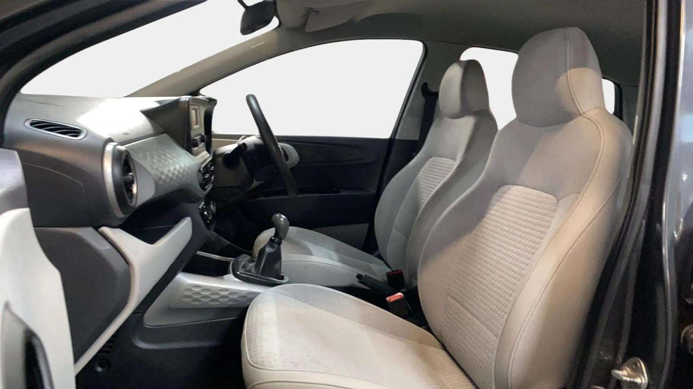 2021 Hyundai GRAND I10 NIOS MAGNA 1.2 KAPPA VTVT, Petrol, Manual, 55,766 km, Right Side Front Door Cabin
