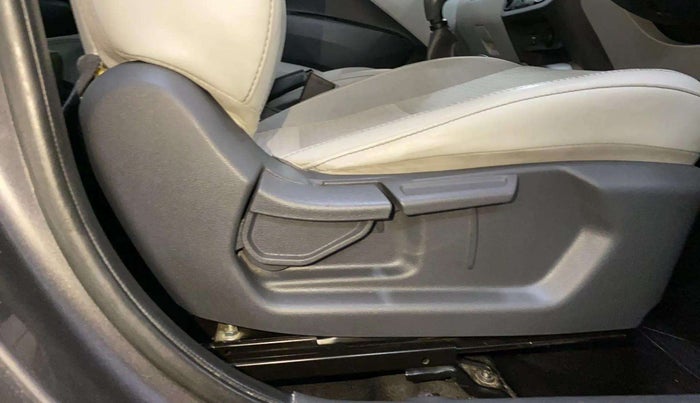 2021 Hyundai GRAND I10 NIOS MAGNA 1.2 KAPPA VTVT, Petrol, Manual, 55,766 km, Driver Side Adjustment Panel