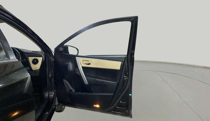 2018 Toyota Corolla Altis VL CVT PETROL, Petrol, Automatic, 52,020 km, RHS Front Door