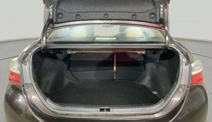 2018 Toyota Corolla Altis VL CVT PETROL, Petrol, Automatic, 52,020 km, Boot Open Zoomed View