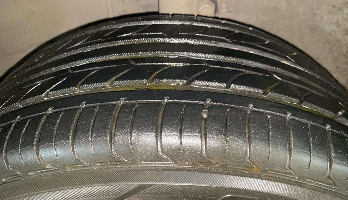 2018 Toyota Corolla Altis VL CVT PETROL, Petrol, Automatic, 52,020 km, Left Front Tyre Tread