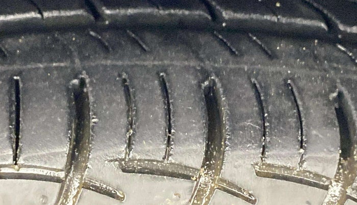 2014 Hyundai Grand i10 SPORTZ AT 1.2 KAPPA VTVT, Petrol, Automatic, 48,061 km, Right Front Tyre Tread