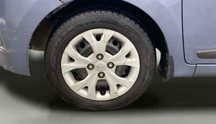 2014 Hyundai Grand i10 SPORTZ AT 1.2 KAPPA VTVT, Petrol, Automatic, 48,061 km, Left Front Wheel