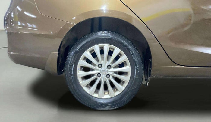 2015 Maruti Ciaz ZXI AT, Petrol, Automatic, 68,996 km, Right Rear Wheel