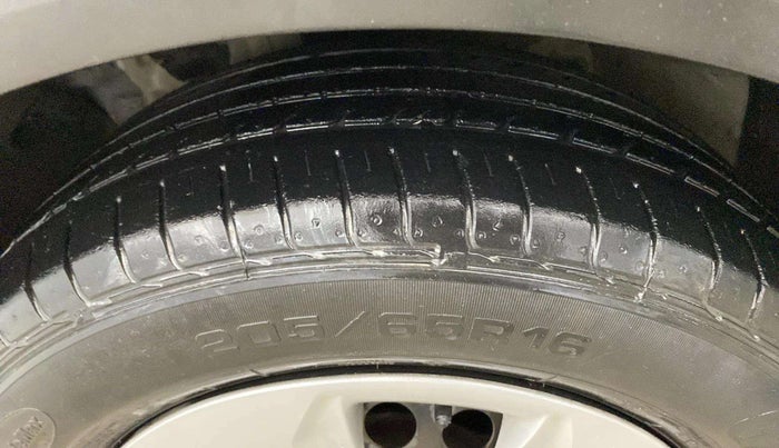 2016 Hyundai Creta BASE 1.6 PETROL, Petrol, Manual, 44,314 km, Left Rear Tyre Tread
