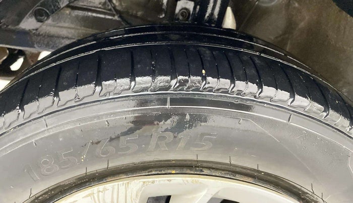 2021 Maruti Ertiga VXI CNG, CNG, Manual, 85,056 km, Left Front Tyre Tread