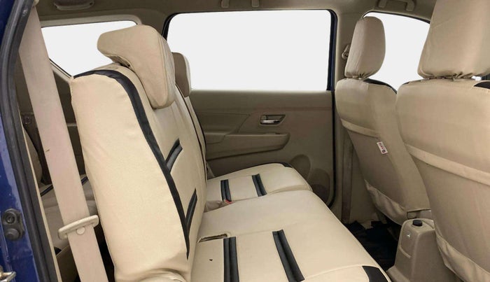 2021 Maruti Ertiga VXI CNG, CNG, Manual, 85,056 km, Right Side Rear Door Cabin