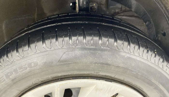 2021 Maruti Ertiga VXI CNG, CNG, Manual, 85,056 km, Right Front Tyre Tread