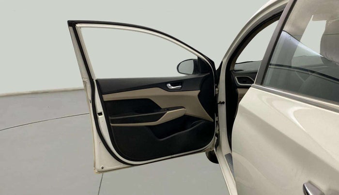 2019 Hyundai Verna 1.6 VTVT SX, Petrol, Manual, 90,336 km, LHS Front Door