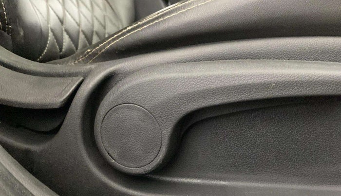 2019 Hyundai Verna 1.6 VTVT SX, Petrol, Manual, 90,336 km, Driver Side Adjustment Panel