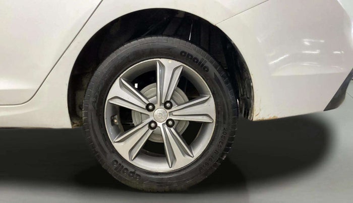 2019 Hyundai Verna 1.6 VTVT SX, Petrol, Manual, 90,336 km, Left Rear Wheel