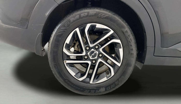 2022 KIA CARENS PRESTIGE PLUS 1.5 DIESEL 7 STR, Diesel, Manual, 60,887 km, Right Rear Wheel