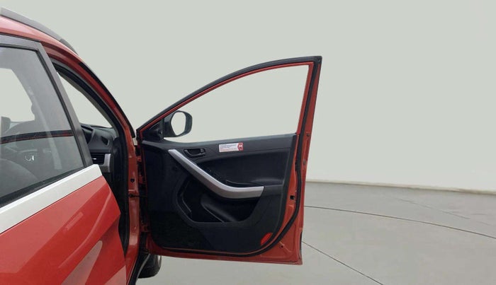 2022 Tata NEXON XMA SUNROOF PETROL, Petrol, Automatic, 18,491 km, RHS Front Door
