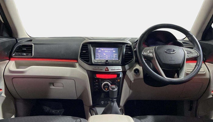 2022 Mahindra XUV300 W8 1.2 PETROL, Petrol, Manual, 44,655 km, Dashboard