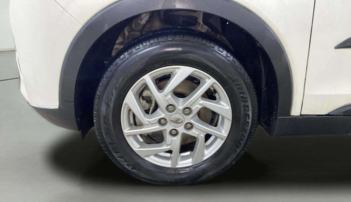 2022 Mahindra XUV300 W8 1.2 PETROL, Petrol, Manual, 44,655 km, Left Front Wheel