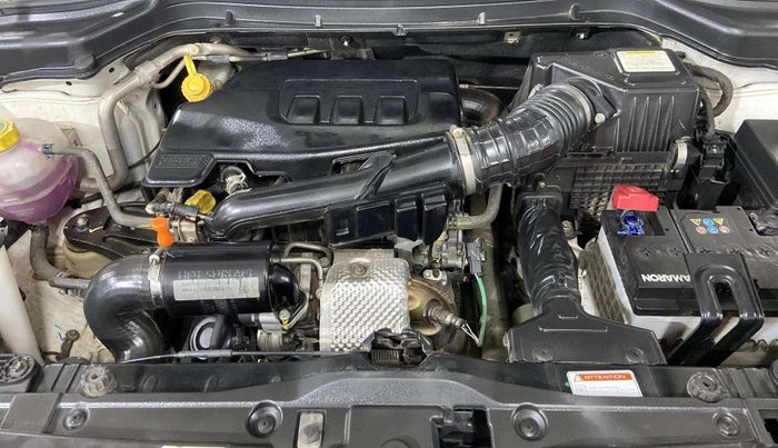 2022 Mahindra XUV300 W8 1.2 PETROL, Petrol, Manual, 44,655 km, Engine View