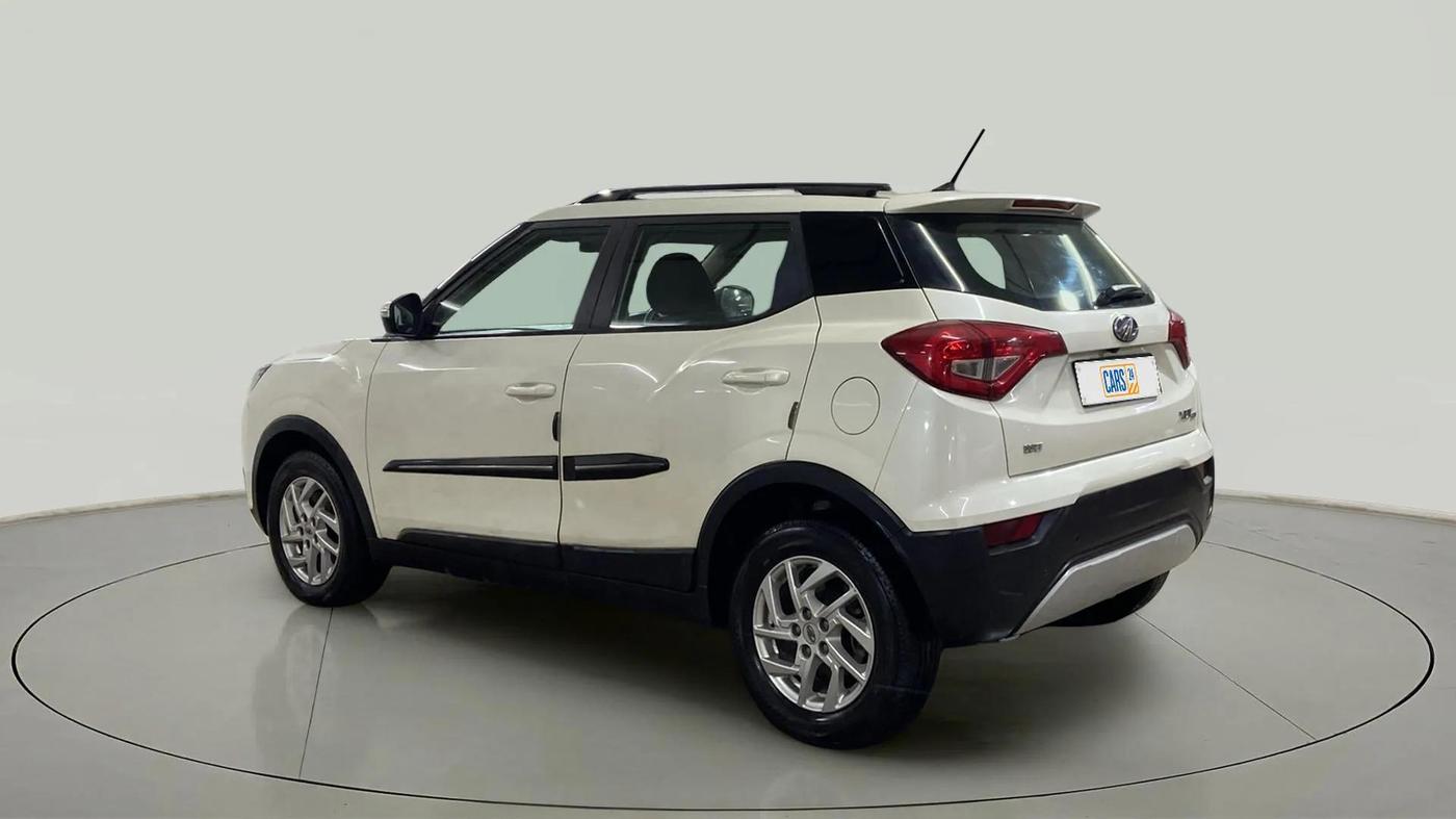 2022 Mahindra XUV300 W8 1.2 PETROL, Petrol, Manual, 44,655 km, Left Back Diagonal