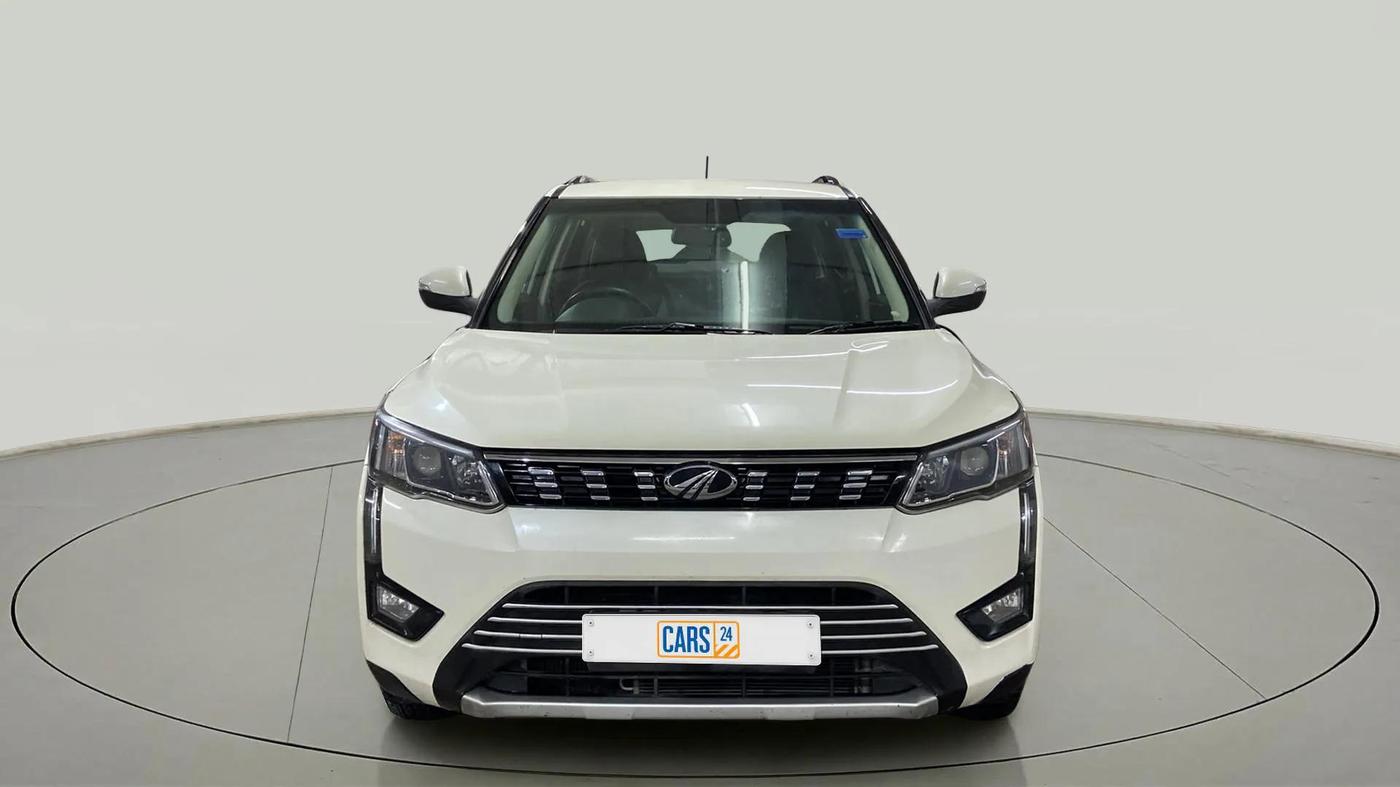2022 Mahindra XUV300 W8 1.2 PETROL, Petrol, Manual, 44,655 km, Front