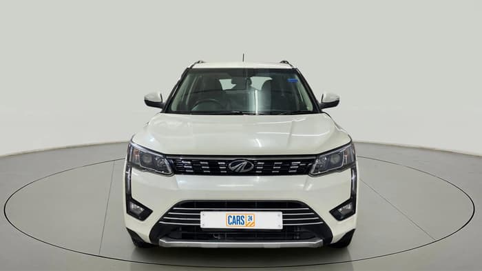 2022 Mahindra XUV300 W8 1.2 PETROL, Petrol, Manual, 44,655 km, Front