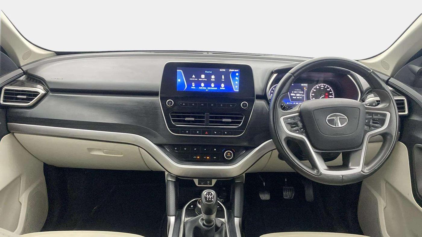2021 Tata Safari XZ, Diesel, Manual, 33,573 km, Dashboard