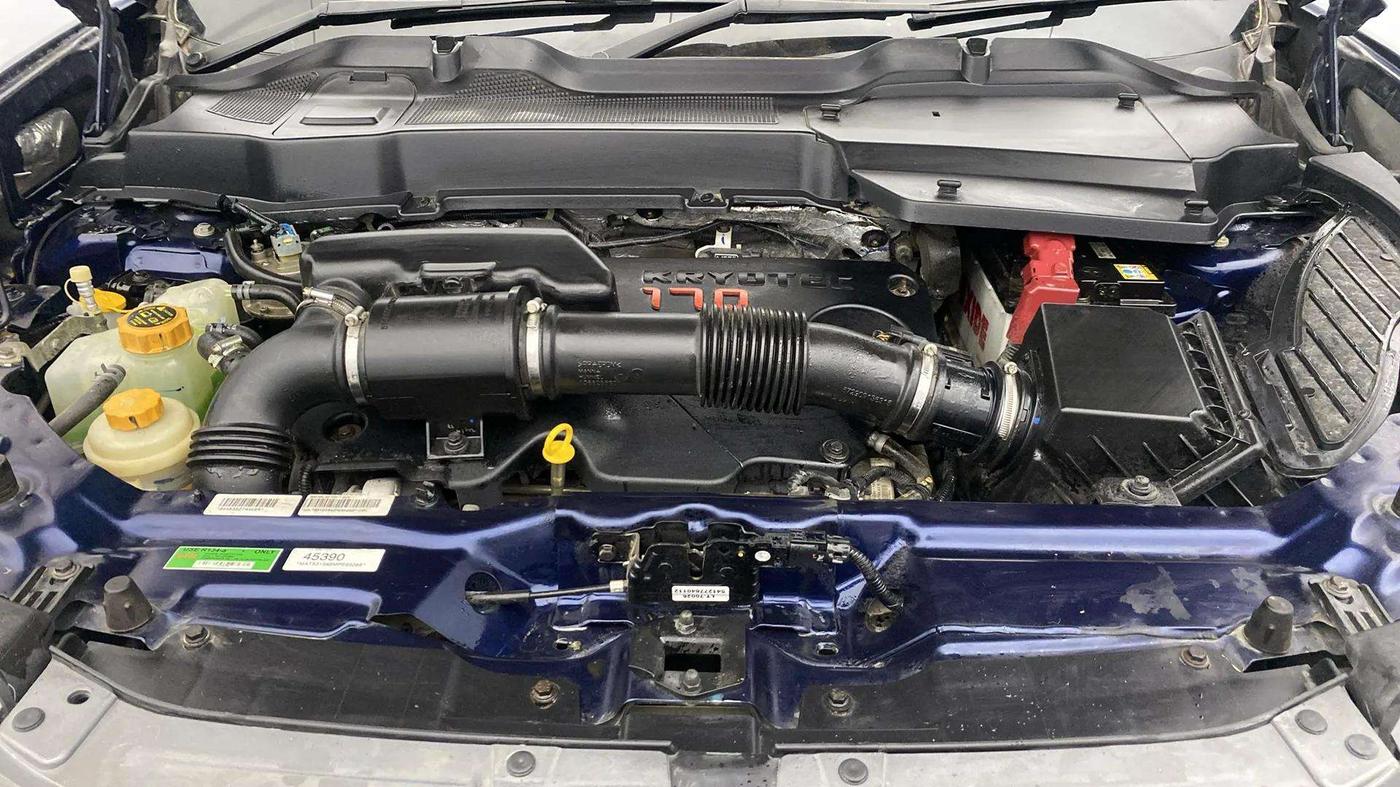 2021 Tata Safari XZ, Diesel, Manual, 33,573 km, Engine View