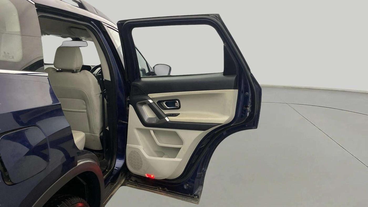 2021 Tata Safari XZ, Diesel, Manual, 33,573 km, RHS Rear Door