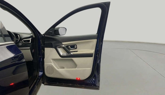 2021 Tata Safari XZ, Diesel, Manual, 33,573 km, RHS Front Door