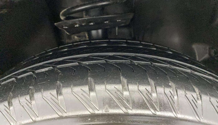 2021 Tata Safari XZ, Diesel, Manual, 33,573 km, Right Front Tyre Tread
