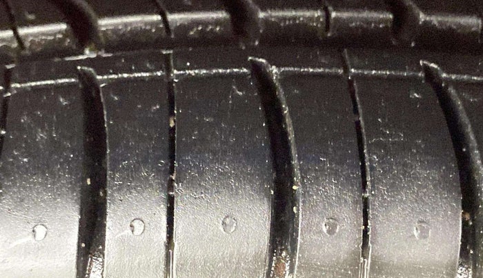 2019 Maruti Celerio ZXI AMT, Petrol, Automatic, 51,530 km, Right Front Tyre Tread