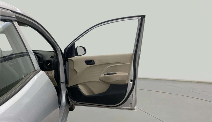 2020 Hyundai NEW SANTRO SPORTZ CNG, CNG, Manual, 18,929 km, RHS Front Door